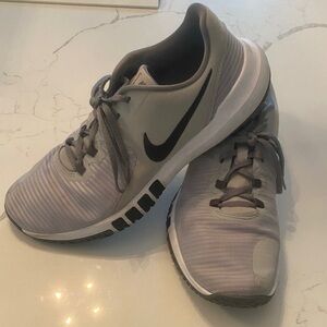 Nike flex Men's  training Shoes in gray sz 11
